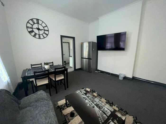 2 Bedroom Flat To Rent In Sandford Road, Moseley, Birmingham, B13