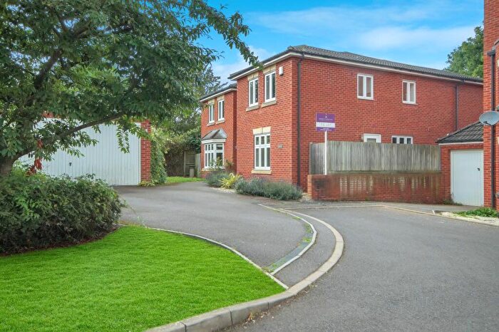5 Bedroom House To Rent In The Park, GL50