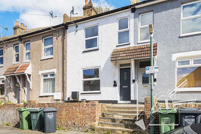 3 Bedroom House For Sale In Mount Pleasant Road, Dartford, DA1