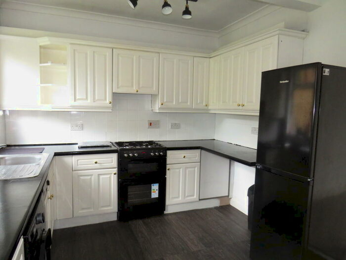 2 Bedroom House To Rent In Wakefield Road, Sowerby Bridge, HX6