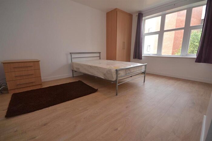 Studio To Rent In London Road, Reading, Berkshire, RG1
