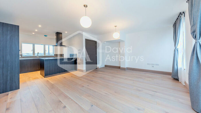 2 Bedroom Flat To Rent In Lynton Road, Crouch End, London, N8