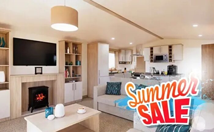 2 Bedroom Park Home For Sale In St. Leonards, Ringwood, BH24