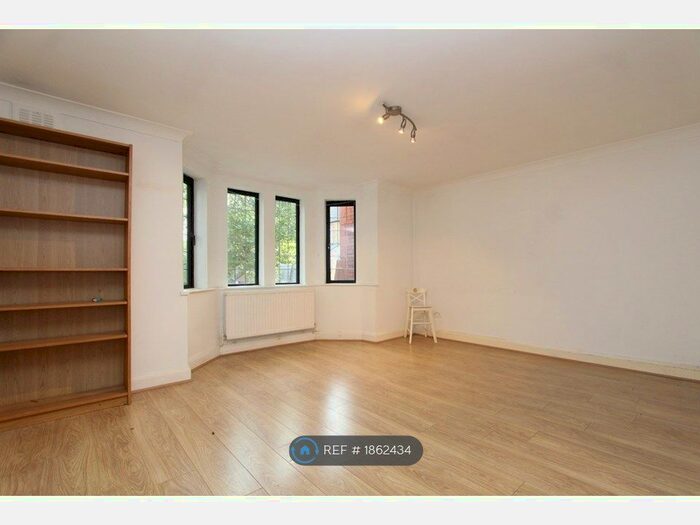 2 Bedroom Flat To Rent In Old Chapel Court, London, N10