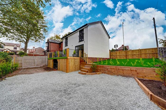 4 Bedroom Detached House For Sale In Coppice Lane, Brierley Hill, DY5