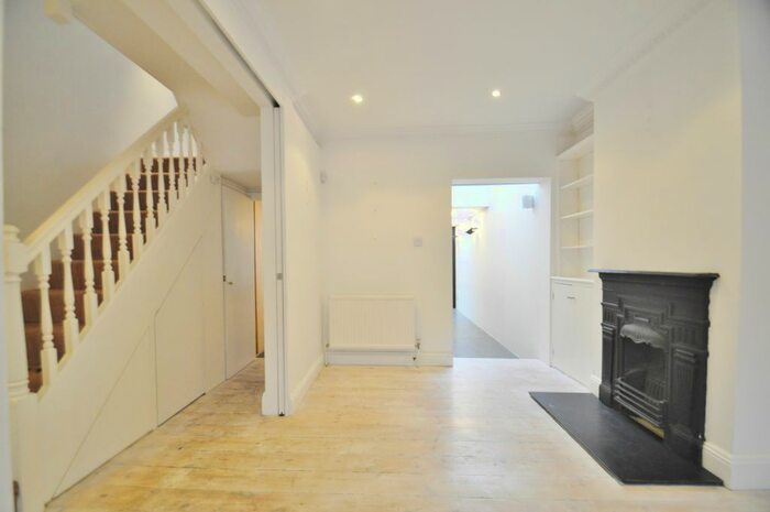 4 Bedroom Terraced House To Rent In Dale Street, Chiswick, W4