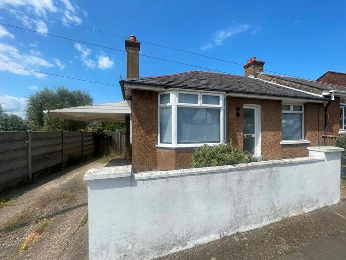 3 Bedroom Bungalow To Rent In Fitzroy Avenue, Ramsgate, CT12