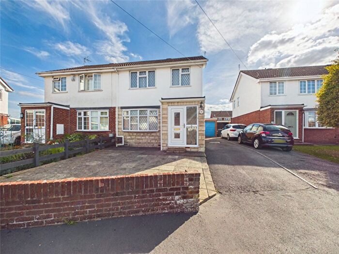 3 Bedroom Semi Detached House For Sale In Barnwood Close, Kingswood, Bristol, BS15