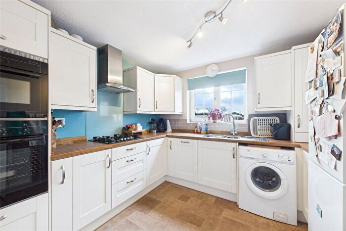 2 Bedroom Maisonette To Rent In Briar Dene, Maidenhead, Berkshire, SL6