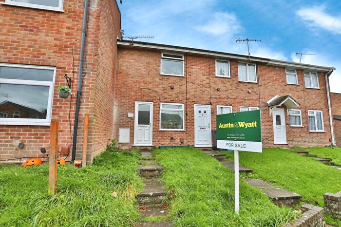 2 Bedroom Terraced House For Sale In Broadmayne Road, Poole, Dorset, BH12