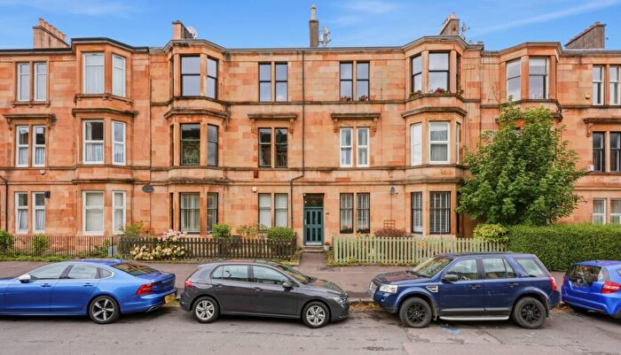 2 Bedroom Flat For Sale In /, Leven Street, Pollokshields, G41