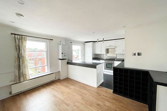 1 Bedroom Flat For Sale In Belfort Road, Peckham, London, SE15