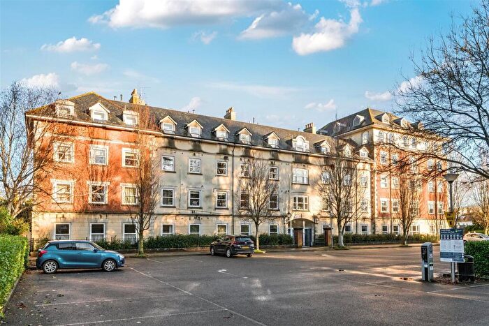 1 Bedroom Retirement Property For Sale In Somerleigh Road, Dorchester, DT1