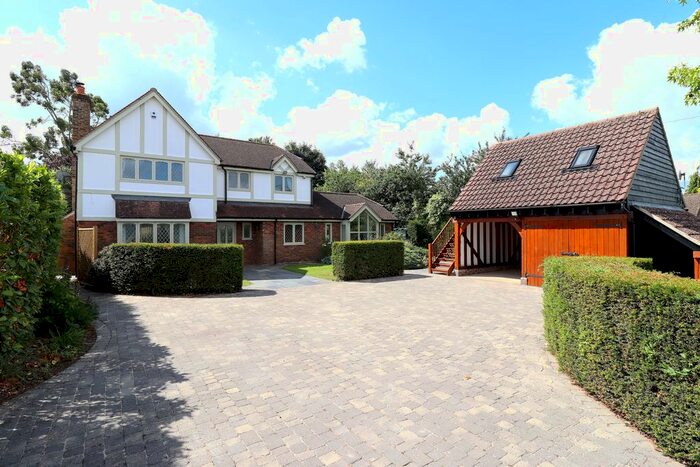 4 Bedroom Detached House To Rent In Woodlands Road, Raydon, Ipswich, IP7