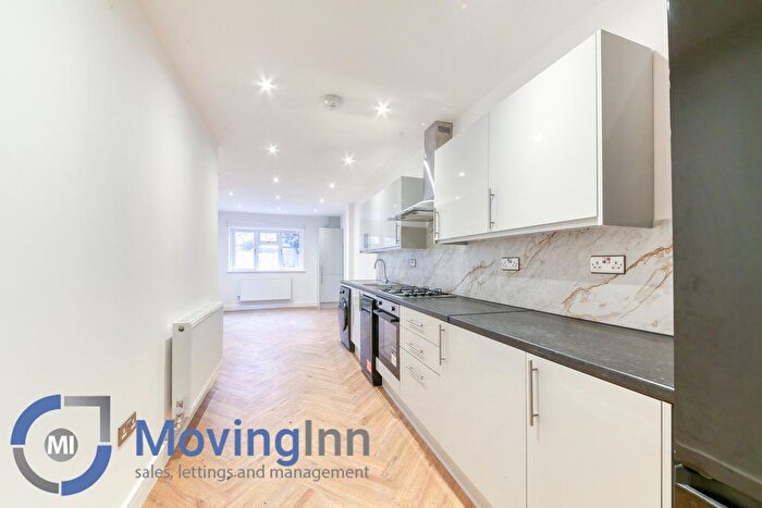 2 Bedroom Flat To Rent In St. James's Park, Croydon, CR0