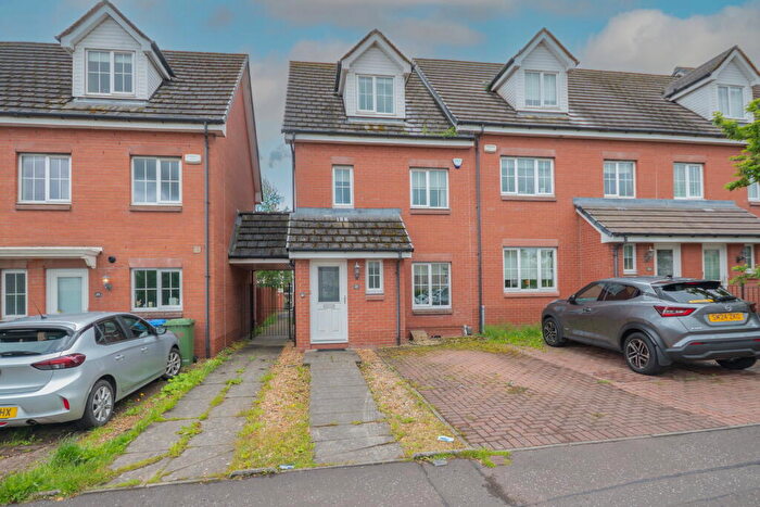 3 Bedroom End Of Terrace House For Sale In Birchfield Drive, Glasgow, G14
