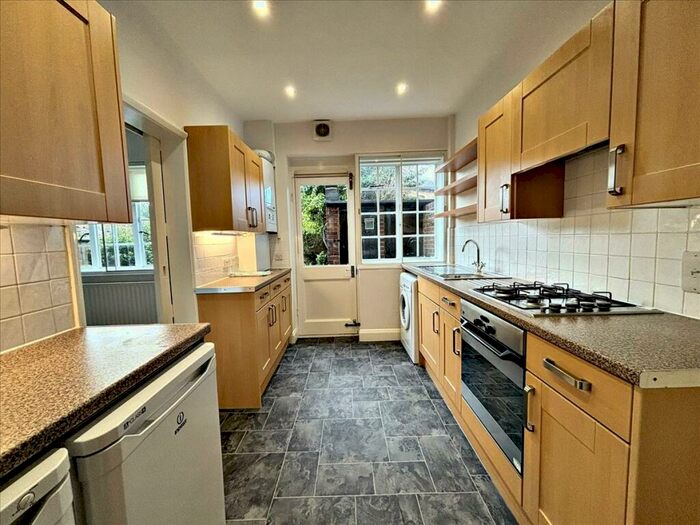 3 Bedroom Terraced House To Rent In Park Hall Road, West Dulwich, London, SE21