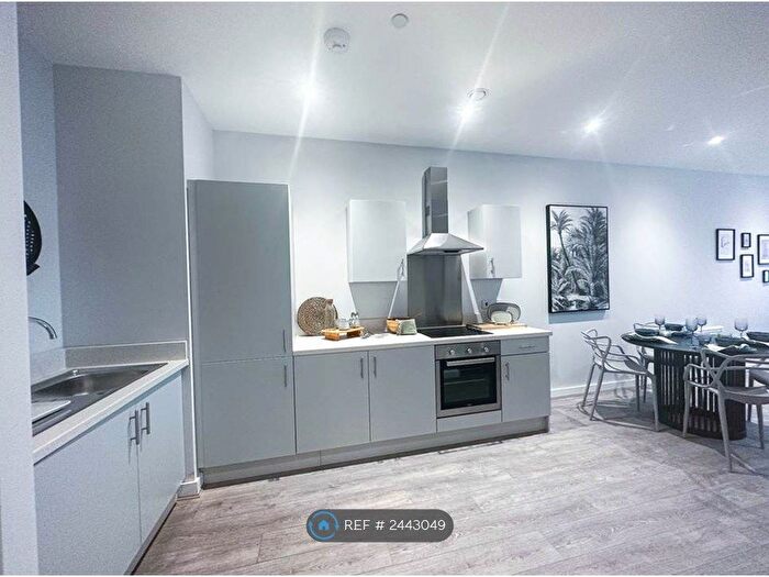 2 Bedroom Flat To Rent In Crosby Road North, Waterloo, Liverpool, L22