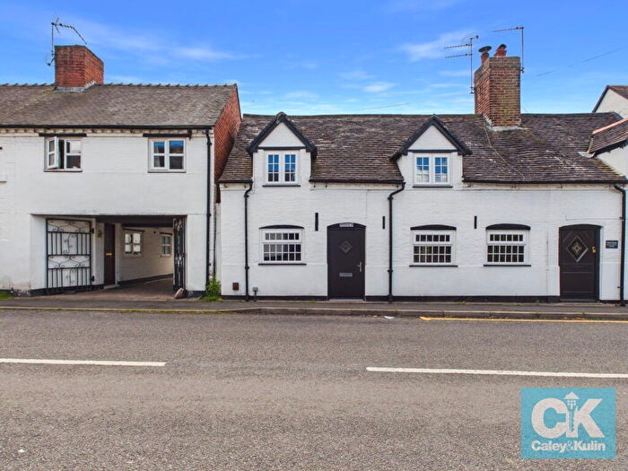 4 Bedroom Semi-Detached House For Sale In Cannock Road, Penkridge, Staffordshire, ST19