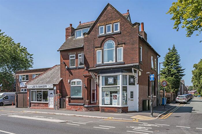 3 Bedroom Detached House For Sale In St. Helens Road, Leigh, Lancashire, WN7