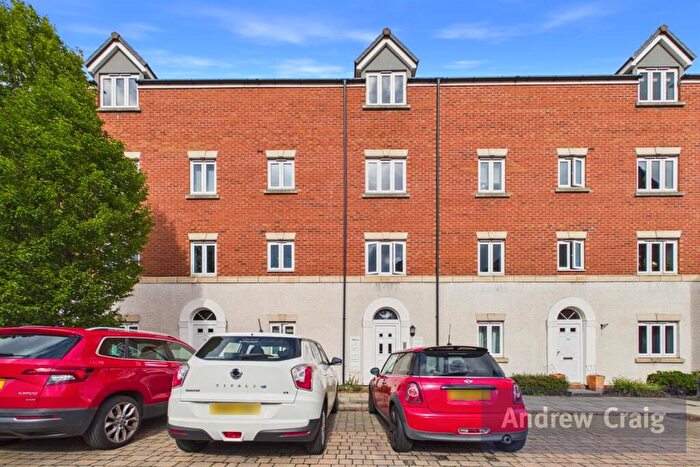 2 Bedroom Apartment For Sale In Landfall Drive, Hebburn, NE31