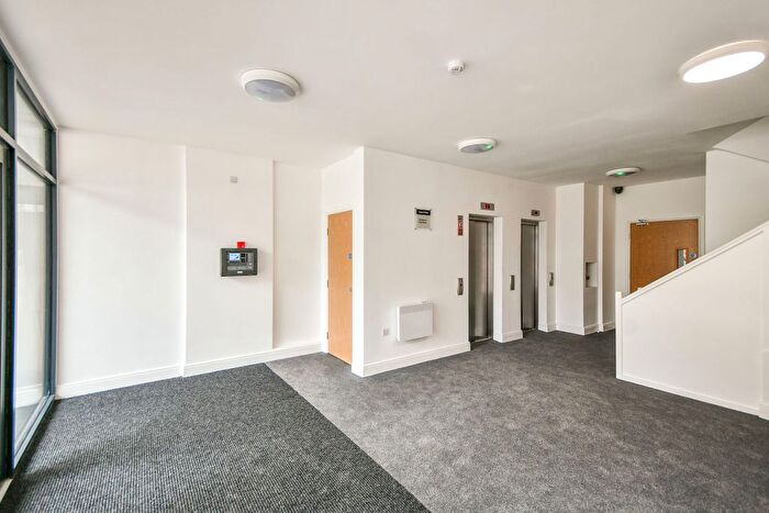 1 Bedroom Property To Rent In The Lock Apartments, Swindon, SN1