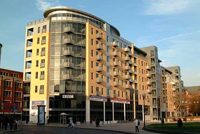 2 Bedroom Flat To Rent In Queens Dock Street, Hull, HU1