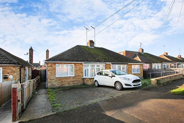 2 Bedroom Semi-Detached Bungalow For Sale In Tann Road, Finedon, Wellingborough, NN9