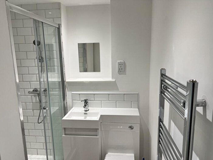 5 Bedroom Town House To Rent In Sudbury Street, Sheffield, S3