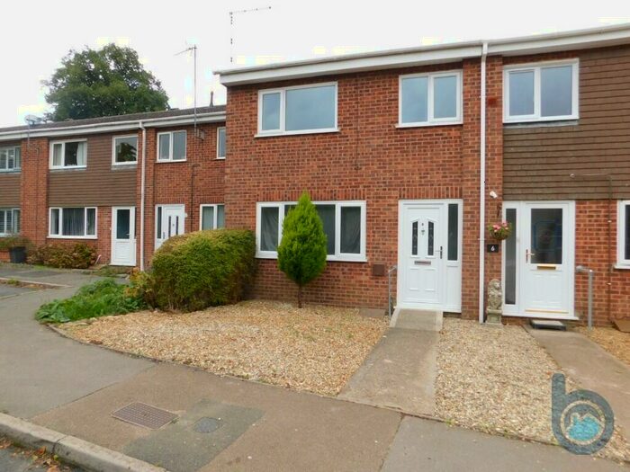 3 Bedroom Terraced House To Rent In Harvey Close, PE8