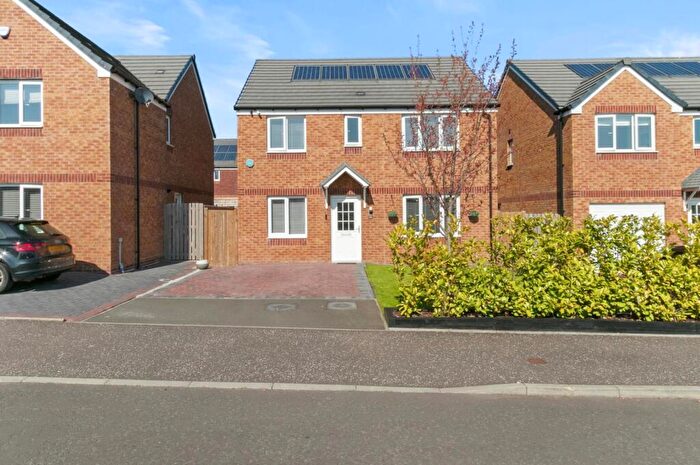 4 Bedroom Detached House To Rent In Penny Crescent, Cowglen, Glasgow, G43