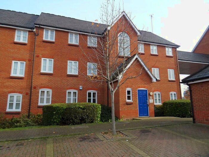 2 Bedroom Apartment To Rent In Crown Quay, Prebend Street, MK40