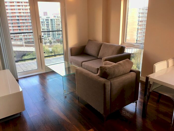 2 Bedroom Flat To Rent In Riverside, Lowry Wharf, Derwent Street, Salford, M5