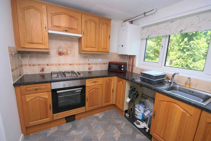 3 Bedroom Flat To Rent In Acre Court, Andover, SP10