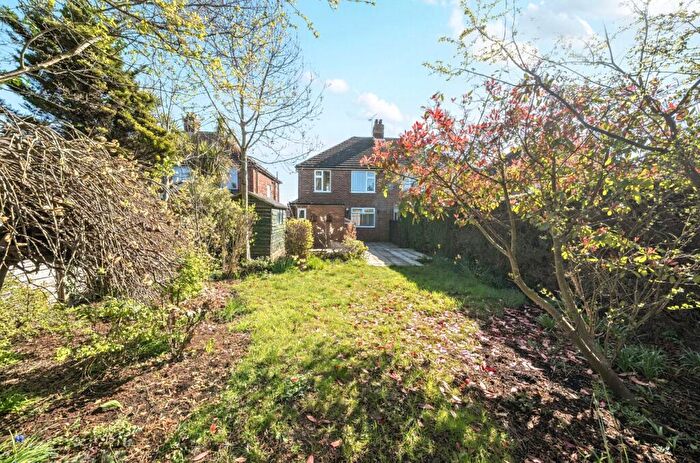 3 Bedroom Semi-Detached House For Sale In Pinecroft Road, Ipswich, Suffolk, IP1