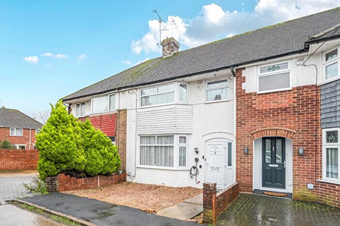 3 Bedroom Terraced House For Sale In Banbury, Oxfordshire, OX16