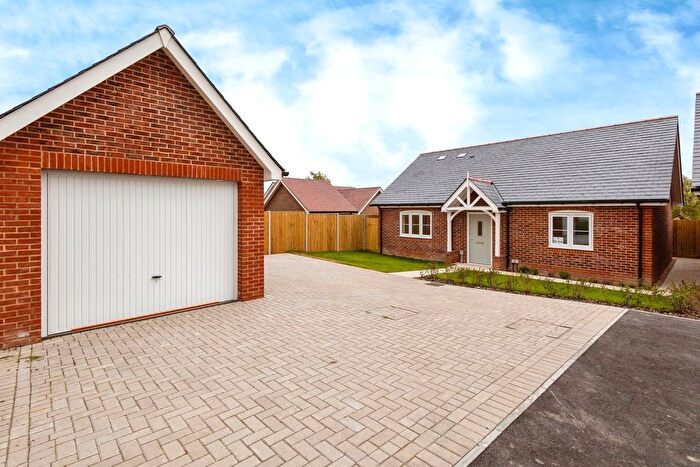 3 Bedroom Bungalow For Sale In Randall Way, Emsworth, West Sussex, PO10