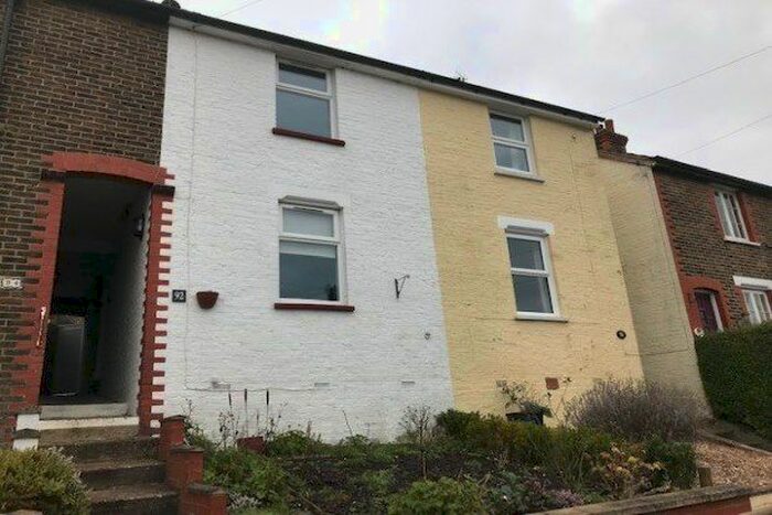 2 Bedroom Property To Rent In Commonwealth Road, Caterham CR3