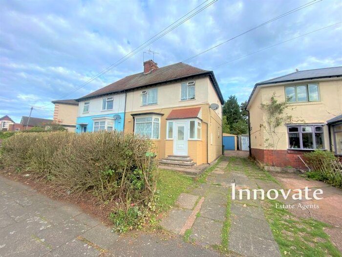 3 Bedroom Semi-Detached House To Rent In Broadway, Oldbury, B68