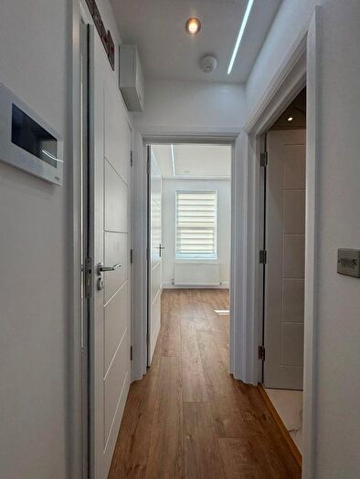 1 Bedroom Flat To Rent In Scarborough Road, London, N4