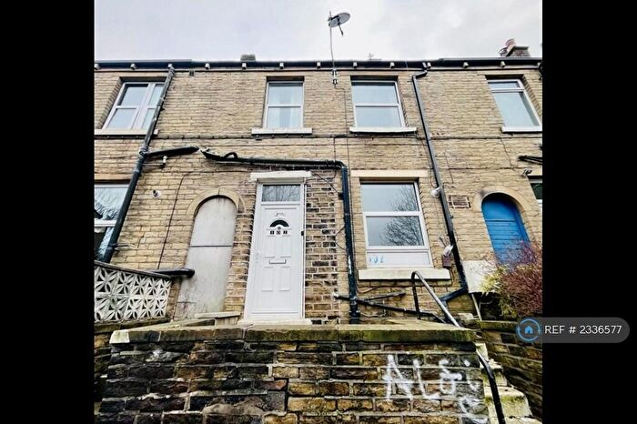 2 Bedroom Terraced House To Rent In Brooke Street, Brighouse, HD6