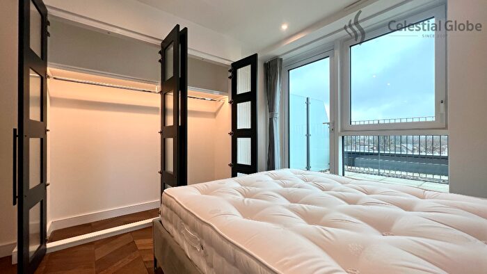 2 Bedroom Apartment To Rent In Brook Street, Kingston Upon Thames, Surrey, KT1