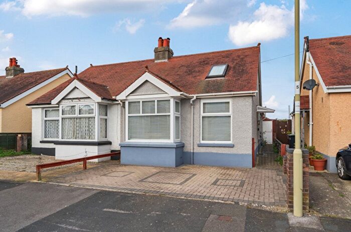 2 Bedroom Bungalow To Rent In Kingston Road, Gosport, Hampshire, PO12