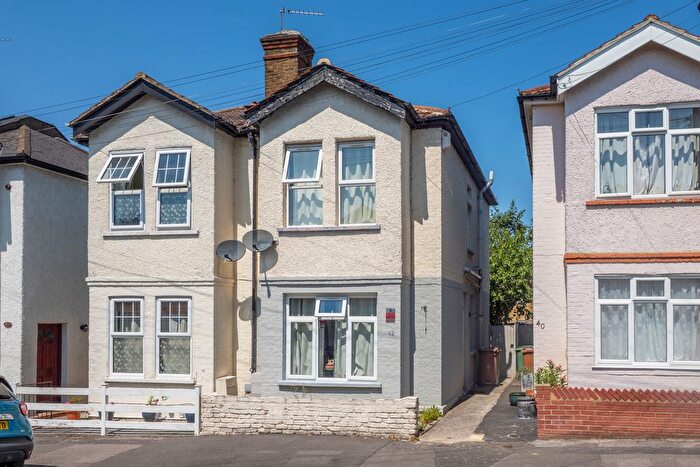 2 Bedroom Semi Detached House For Sale In Vicarage Road, Sutton, SM1