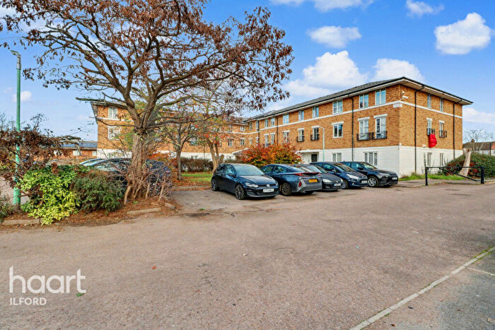 2 Bedroom Flat For Sale In Forsythia Close, Ilford, IG1