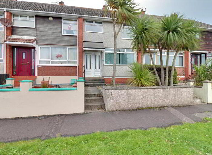 3 Bedroom Mid Terraced House For Sale In Kinross Avenue, Belfast, BT5