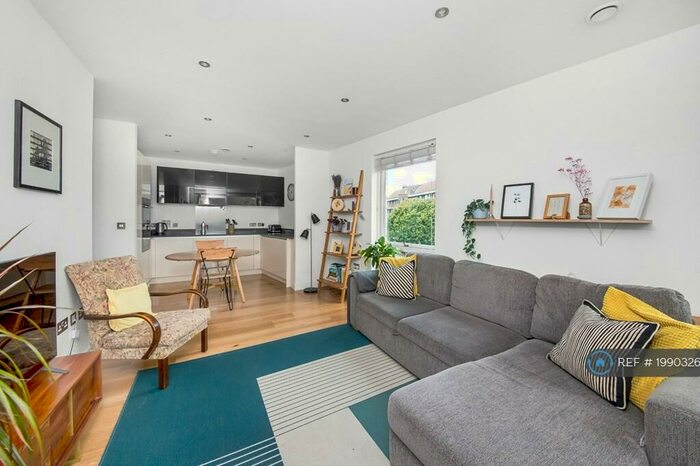 1 Bedroom Flat To Rent In Severin Court, London, SE17