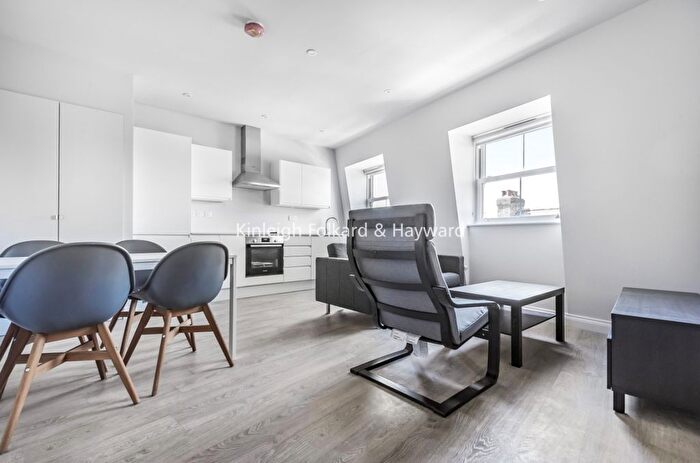 2 Bedroom Flat To Rent In Rialto Road, Mitcham, CR4