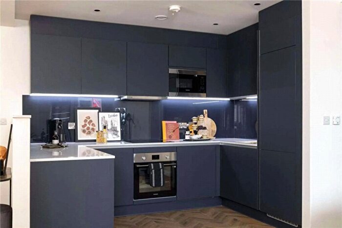 2 Bedroom Flat For Sale In Cerulean Quarter, Canning Town, E16