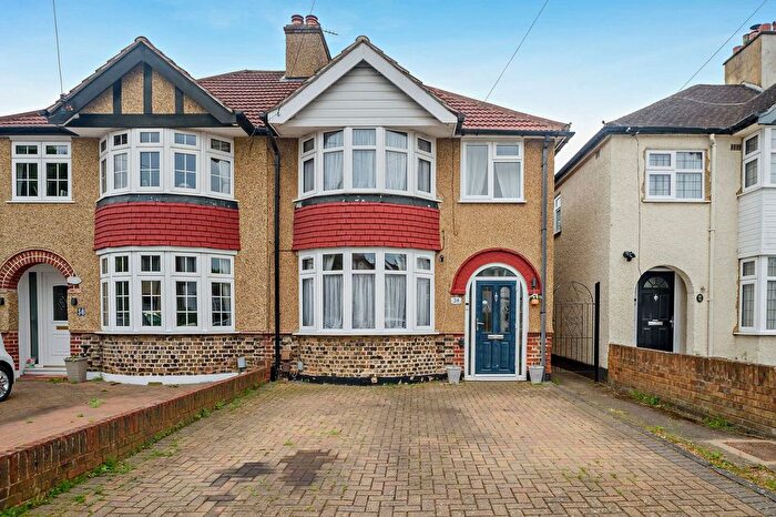 3 Bedroom Semi-Detached House For Sale In Fourth Avenue, Watford, WD25